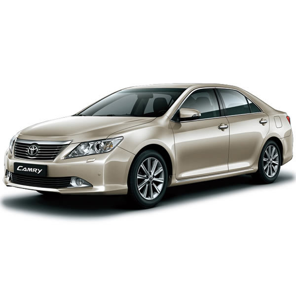 Thue-xe-co-lai-Toyota-Camry-2014
